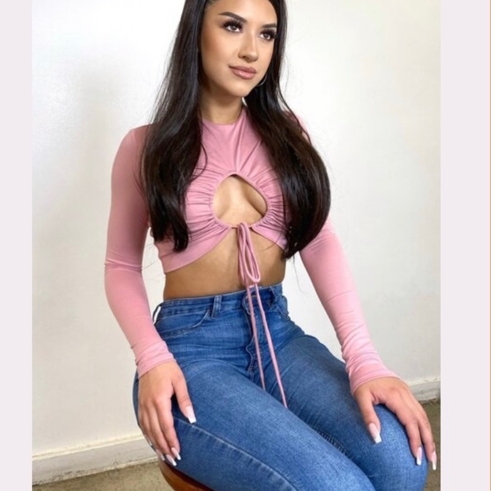 Peep hole crop top bundle